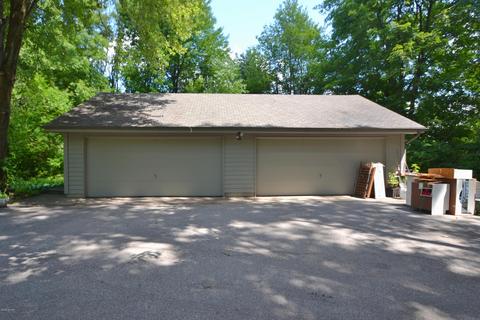 7683 Knapp St NE, Ada, MI 49301 photo 5