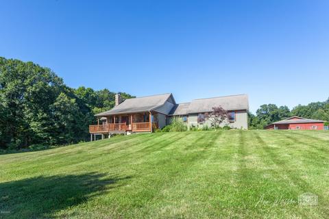 4825 Ashley Ave NE, Belding, MI 48809 photo 2