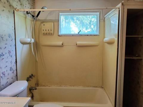 832 W Green St, Marshall, MI 49068 photo 21