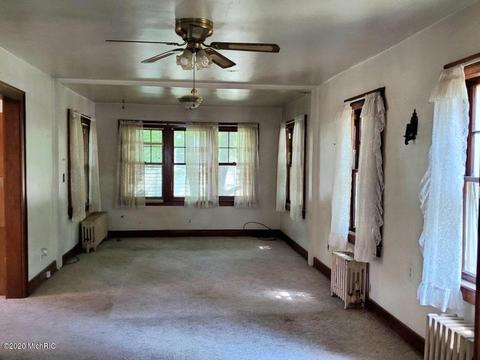 832 W Green St, Marshall, MI 49068 photo 9