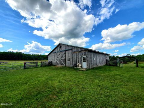 2345 S Elm Ave, White Cloud, MI 49349 photo 2