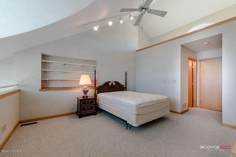 106 Millpoint Dr, Spring Lake, MI 49456 photo 18