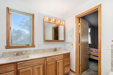 105 S Stocking St, Belding, MI 48809 photo 16