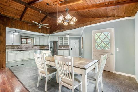 105 S Stocking St, Belding, MI 48809 photo 7
