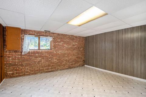 105 S Stocking St, Belding, MI 48809 photo 22