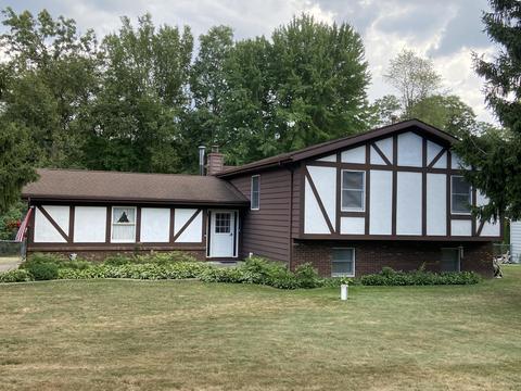 14637 Ridgeview Dr, Three Rivers, MI 49093 photo 1