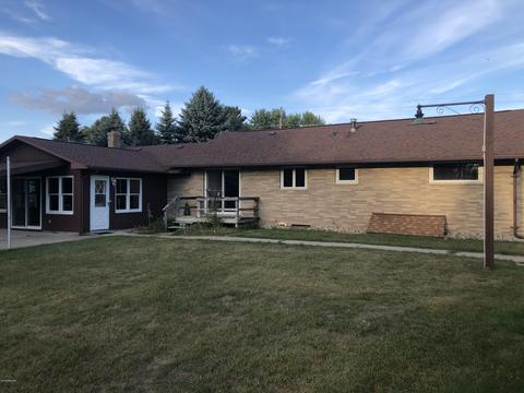 410 Maple St, Edmore, MI 48829 photo 24