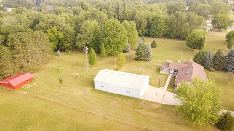 410 Maple St, Edmore, MI 48829 photo 39