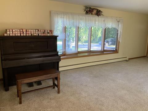 12410 S Willow Ave, Grant, MI 49327 photo 20