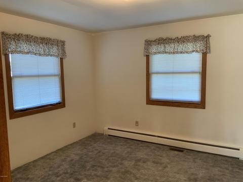 12410 S Willow Ave, Grant, MI 49327 photo 16