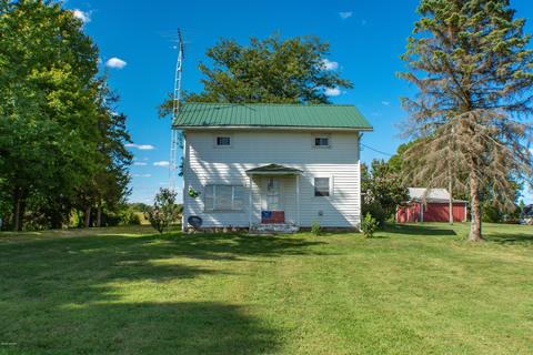 3200 Reading Rd E, Osseo, MI 49266 photo 4