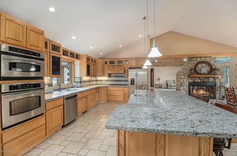 413 Riverview Dr, Plainwell, MI 49080 photo 11