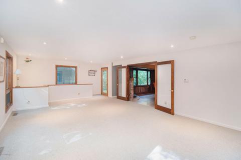 9590 Douglas Ave, Plainwell, MI 49080 photo 6