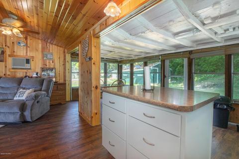 4572 Berlin Dr, Reading, MI 49274 photo 11