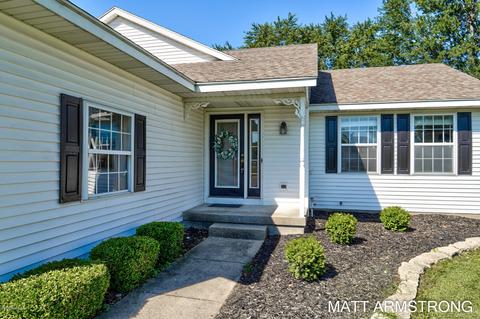 7237 Cherry Ave, Jenison, MI 49428 photo 2