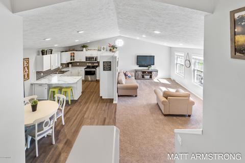 7237 Cherry Ave, Jenison, MI 49428 photo 18