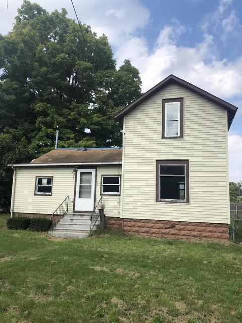 906 River St, Three Rivers, MI 49093 photo 1