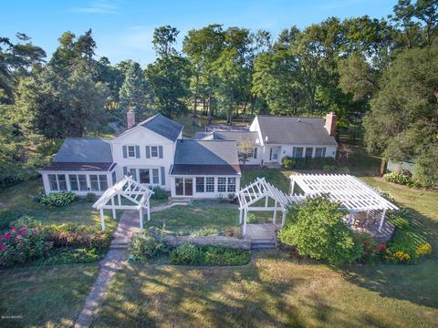 23 Stuart Lake Rd, Marshall, MI 49068 photo 1