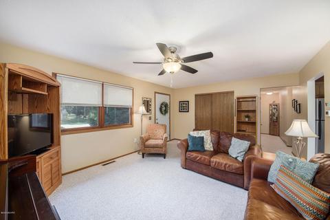 25811 Maple St, Mattawan, MI 49071 photo 6