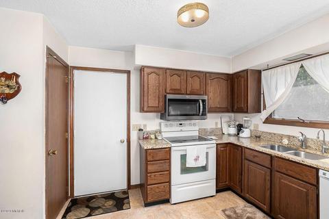 17325 Outer Dr, Big Rapids, MI 49307 photo 9