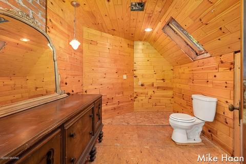 65 E Division St, Sparta, MI 49345 photo 31