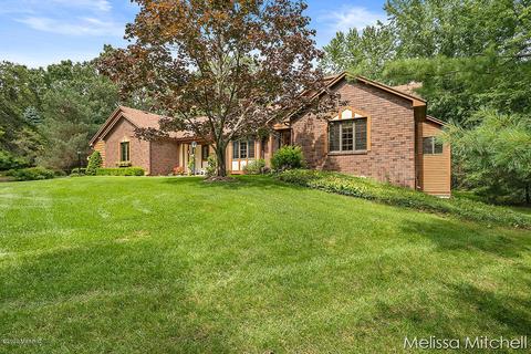 2720 Anderwald Ln SE, Ada, MI 49301 photo 2