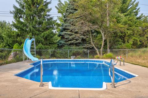 18019 Mohawk Dr, Spring Lake, MI 49456 photo 57
