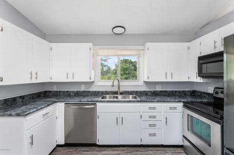 18019 Mohawk Dr, Spring Lake, MI 49456 photo 23