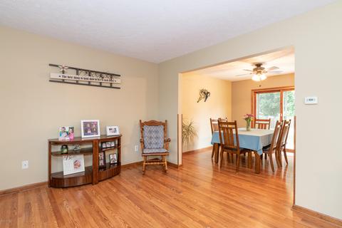 1063 S Peach Ct, Plainwell, MI 49080 photo 19