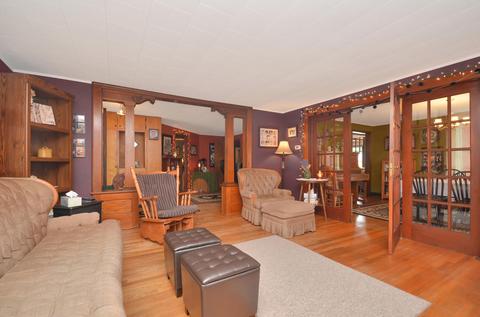 360 White Pigeon St, Constantine, MI 49042 photo 4