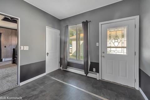 204 W May St, Belding, MI 48809 photo 11