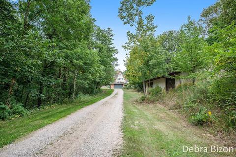 8745 Marsh Rd, Plainwell, MI 49080 photo 3