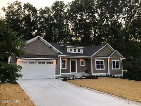 4095 Ronalds Rd, Dorr, MI 49323 photo 2
