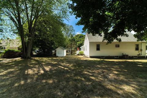 409 Eighth St, Manistee, MI 49660 photo 44