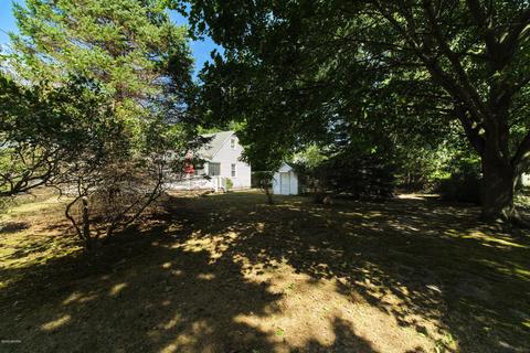 409 Eighth St, Manistee, MI 49660 photo 41