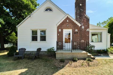 409 Eighth St, Manistee, MI 49660 photo 47