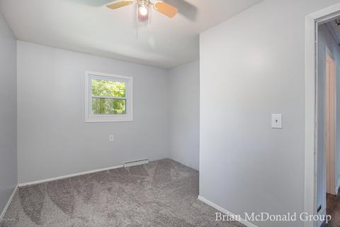 327 13th St, Plainwell, MI 49080 photo 10