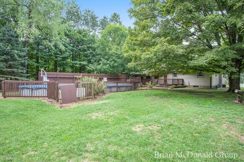 327 13th St, Plainwell, MI 49080 photo 19