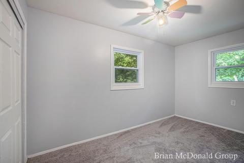 327 13th St, Plainwell, MI 49080 photo 9
