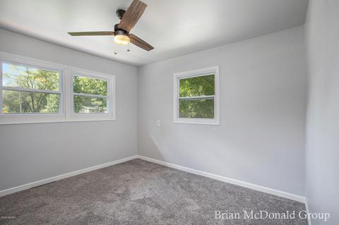 327 13th St, Plainwell, MI 49080 photo 11