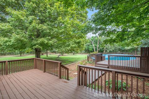 327 13th St, Plainwell, MI 49080 photo 17