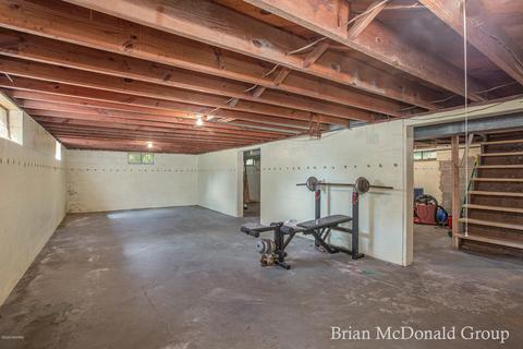 327 13th St, Plainwell, MI 49080 photo 14