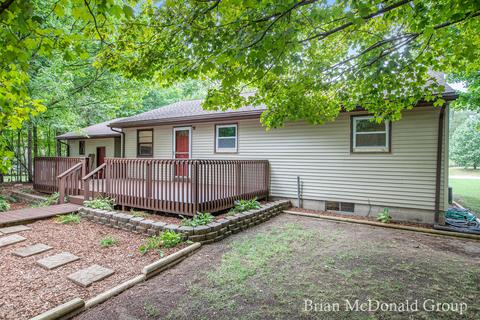 327 13th St, Plainwell, MI 49080 photo 16