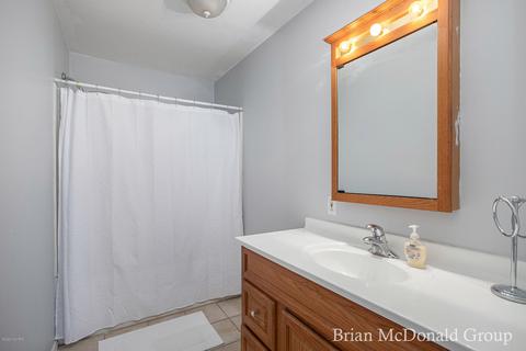 327 13th St, Plainwell, MI 49080 photo 8