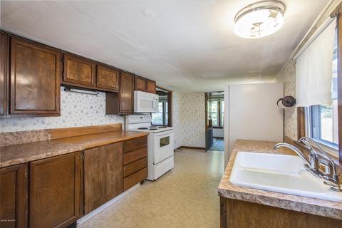 1231 Miller Rd, Plainwell, MI 49080 photo 8