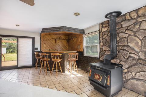 1231 Miller Rd, Plainwell, MI 49080 photo 5