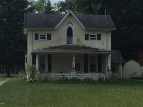 412 Maple St, Colon, MI 49040 photo 1