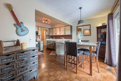 9307 E Arrowhead Dr, Scotts, MI 49088 photo 9