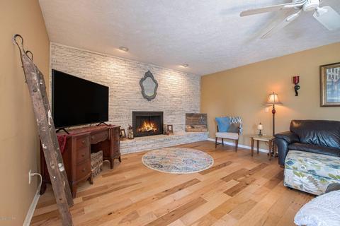 9307 E Arrowhead Dr, Scotts, MI 49088 photo 5
