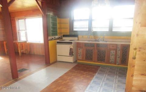 519 Twelfth St, Three Rivers, MI 49093 photo 4